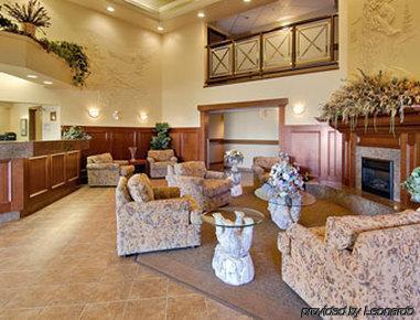 Super 8 By Wyndham High Level Ab Hotel Interior foto